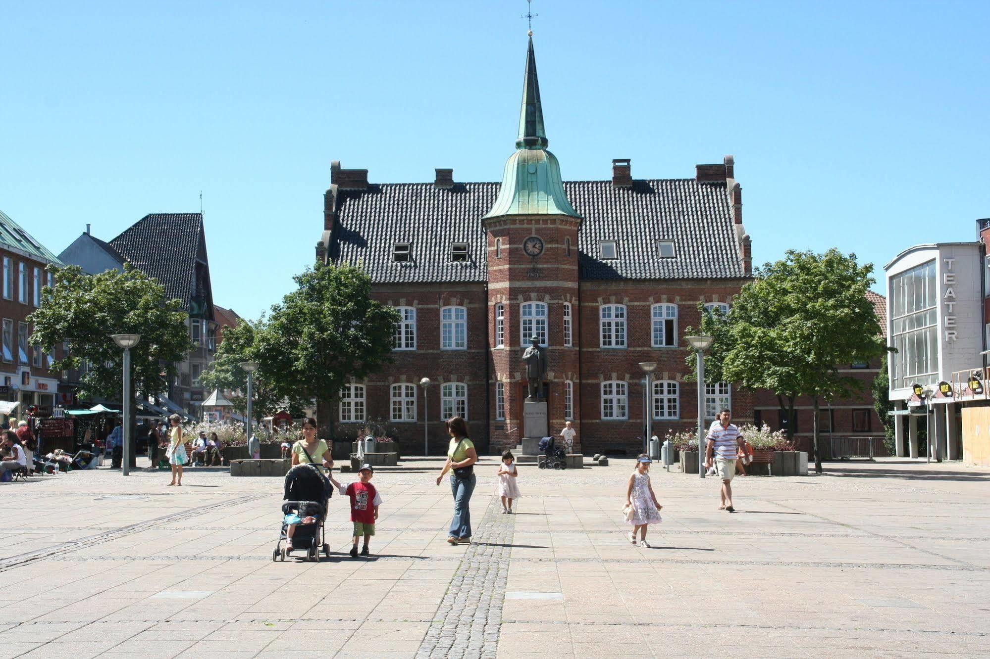 Hotel Dania Silkeborg Dış mekan fotoğraf