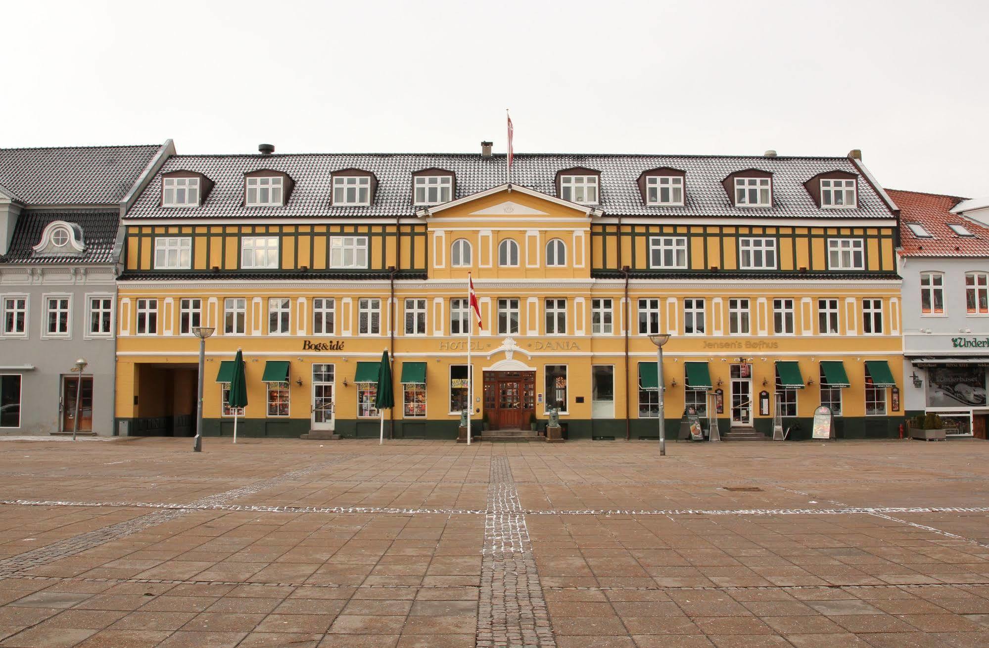 Hotel Dania Silkeborg Dış mekan fotoğraf